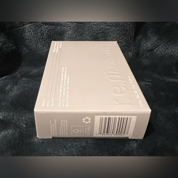R.E.M. Beauty Midnight Shadows Eye Shadow Palette Color: principessa NWT 8g - Picture 10 of 11